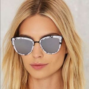 Quay Marble Cat Eye Sunglasses black and white